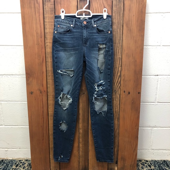 Charlotte Russe Denim - Charlotte Russe size 4 refuge ripped skinny jeans